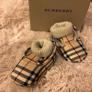 burberry baby booties